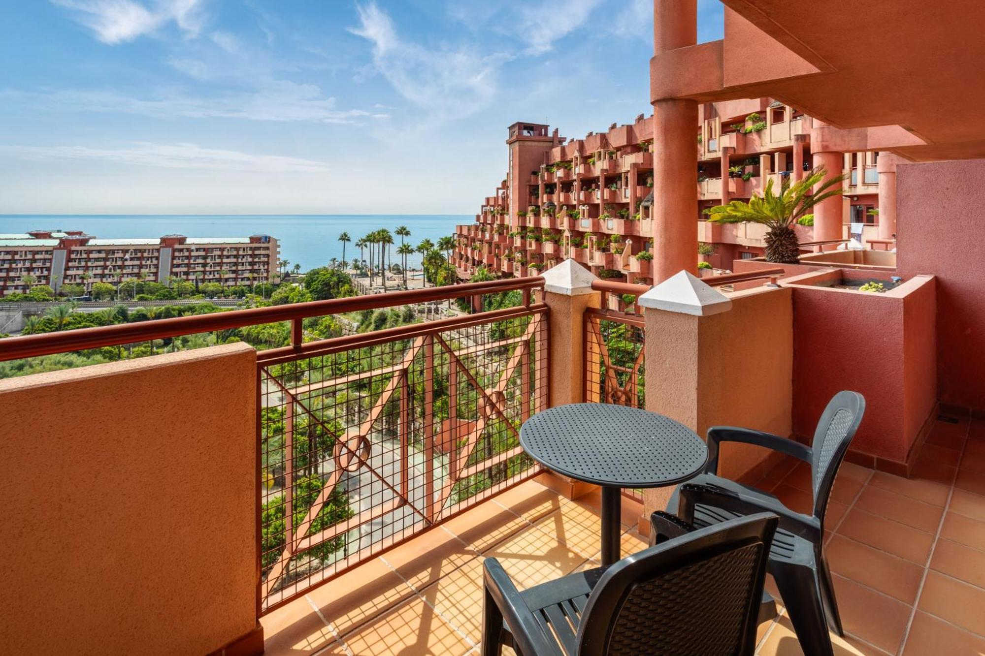 Junior Suite Side Sea View
